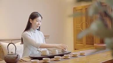 4K旗袍茶艺师表演茶艺视频的预览图